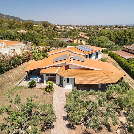 ホテル Casa Pilato Poggio dei Pini エクステリア 写真